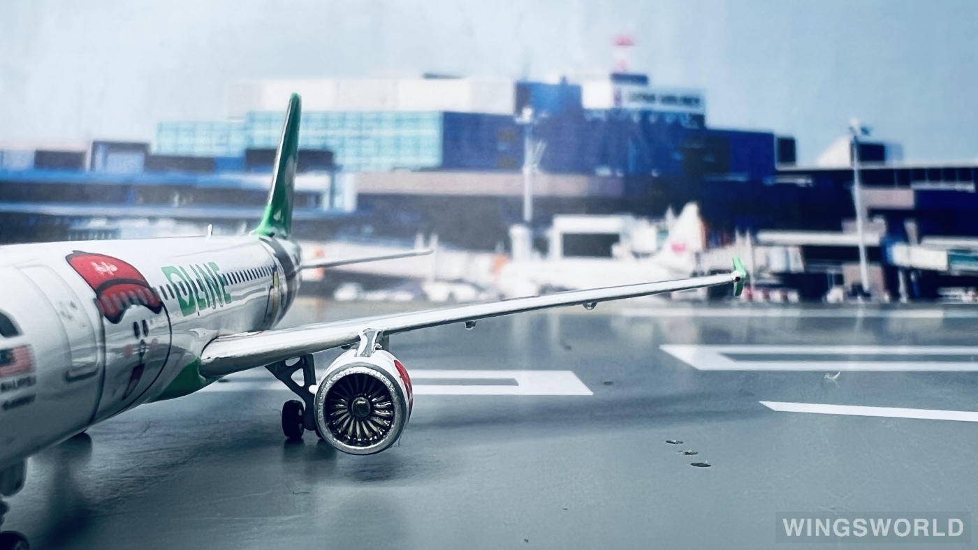 Phoenix 1:400 PH11098 AirAsia 亚洲航空 Airbus A320 9M-AHR