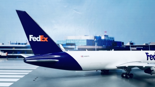 FedEx 联邦快递 Boeing 767-300ER N68079  PH04509 Phoenix 1:400