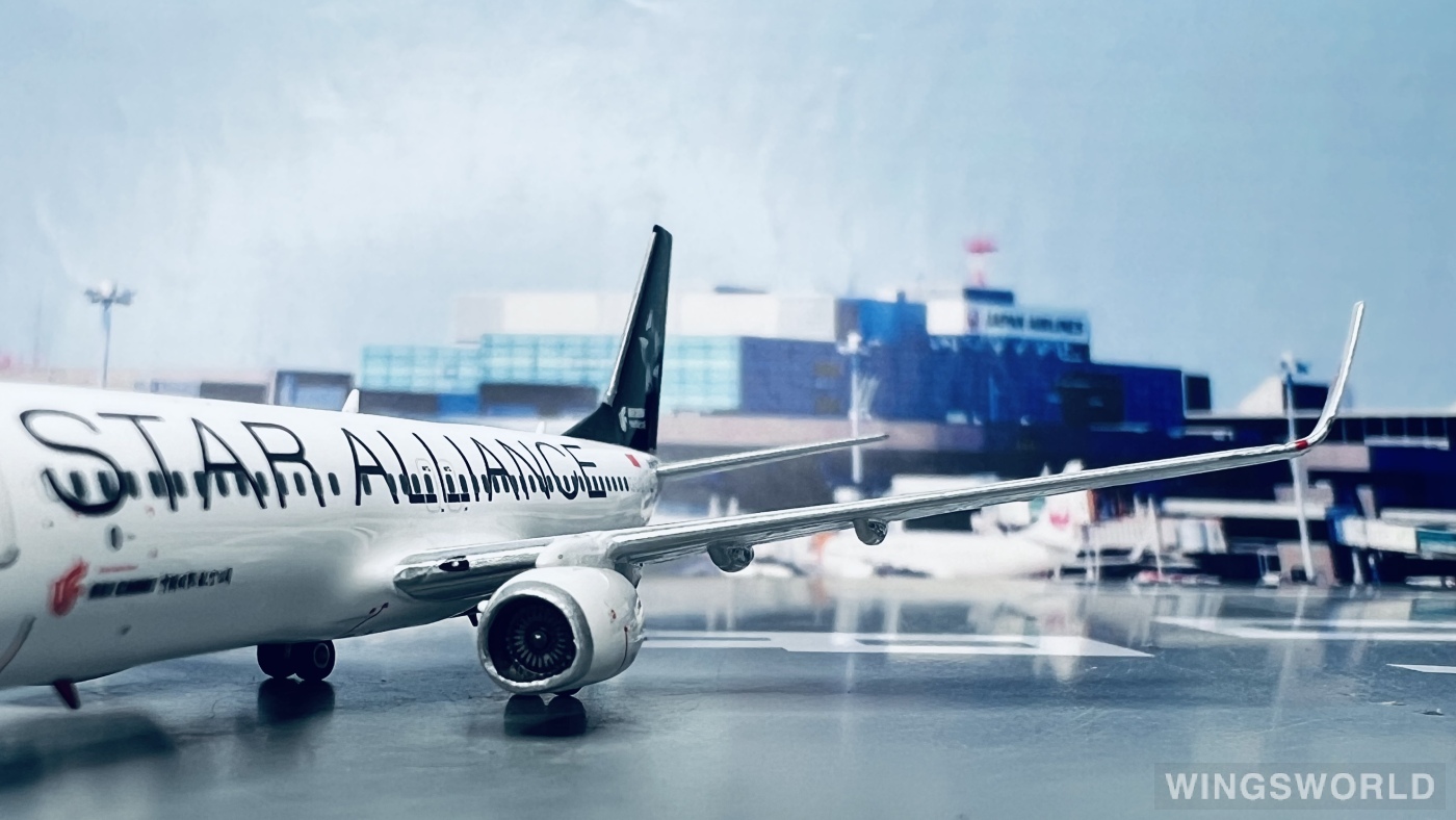 Phoenix 1:400 PH11791 Air China 中国国际航空 Boeing 737-800 B-5497