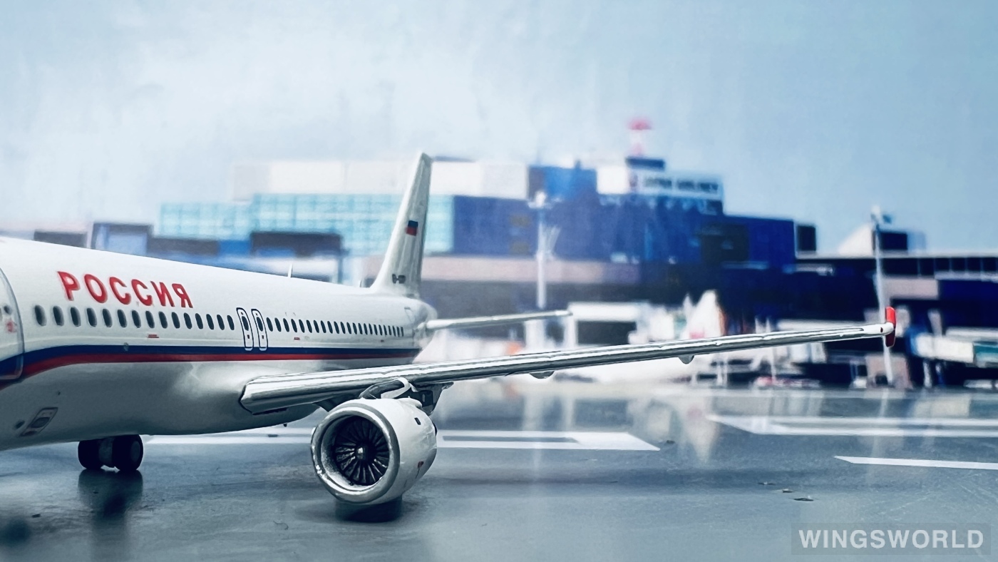 C Model 1:400 C0005 Rossiya Special Flight Detachment Airbus A320 EI-DXY