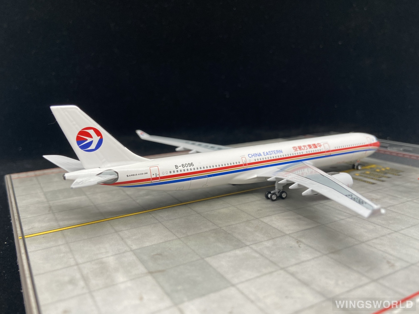 AeroClassics 1:400 AC4B6096 China Eastern 中国东方航空 Airbus A330-300 B-6096