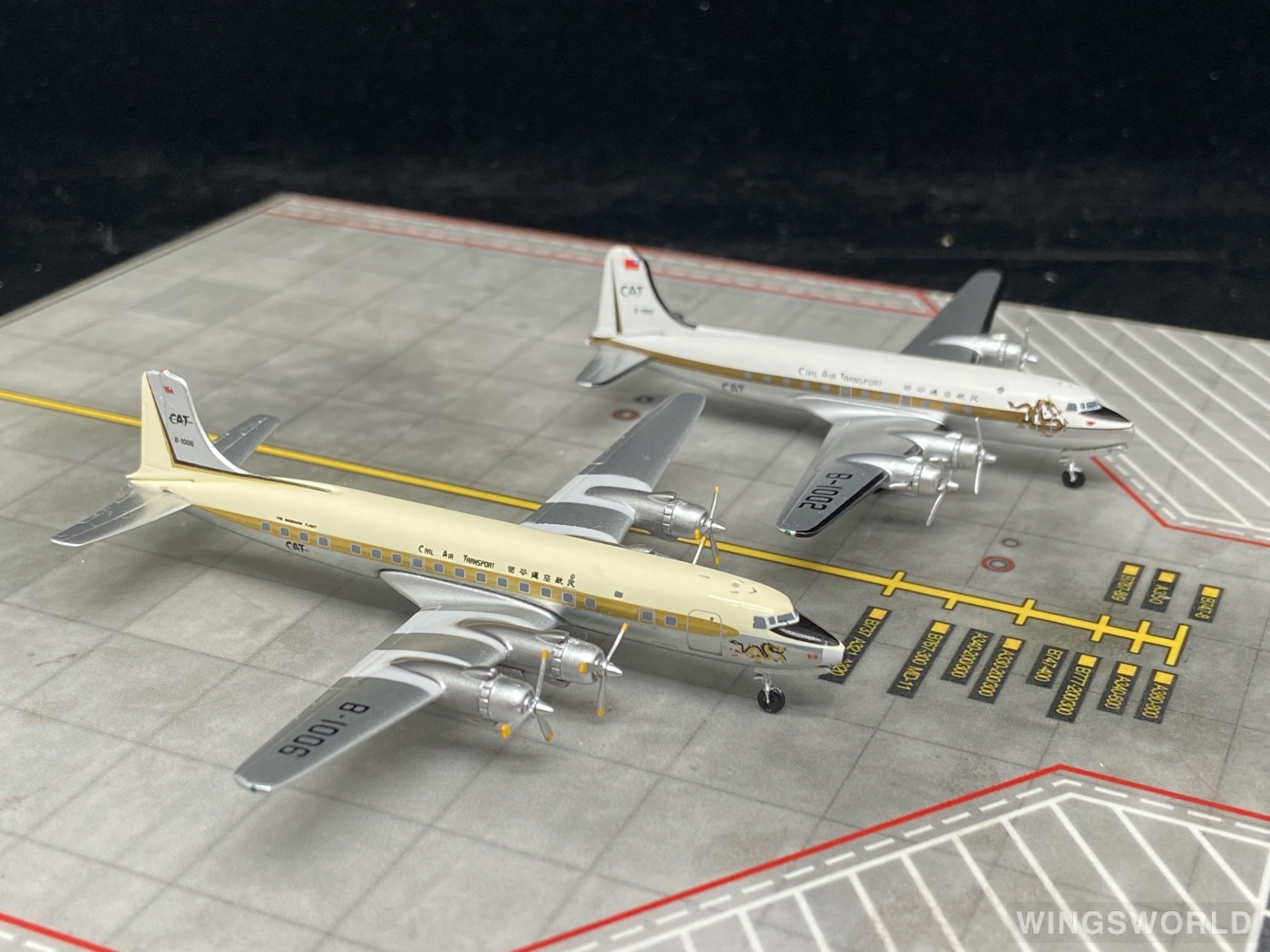 AeroClassics 1:400 ACB1006 CAT 民航空运公司 Douglas DC-6 B-1006