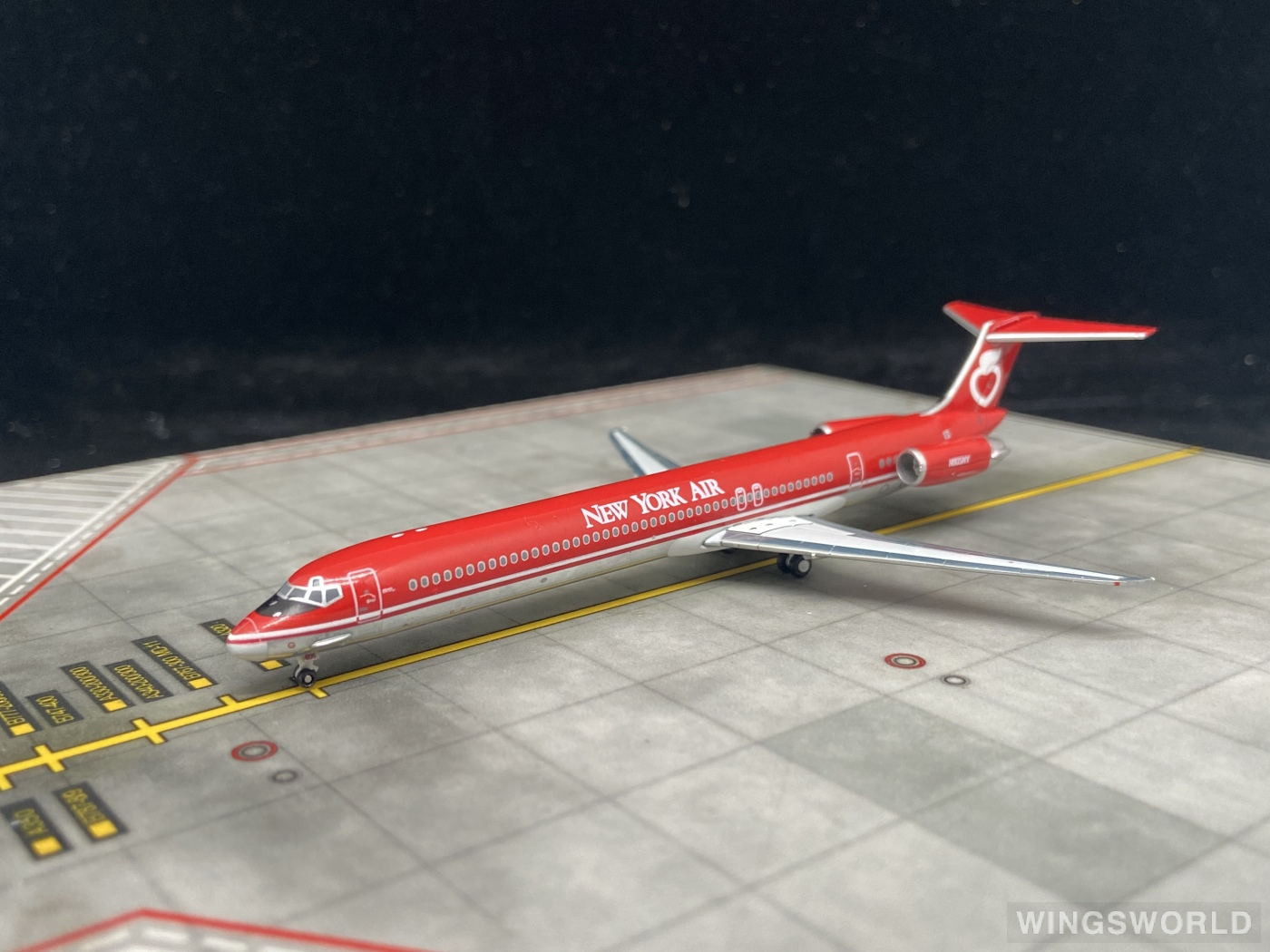 Geminijets 1:400 GJNYA1967 New York Air 纽约航空 McDonnell Douglas MD-82 N805NY