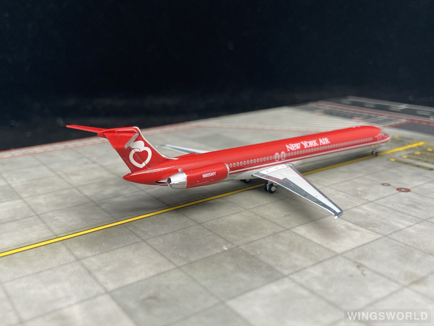 Geminijets 1:400 GJNYA1967 New York Air 纽约航空 McDonnell Douglas MD-82 N805NY