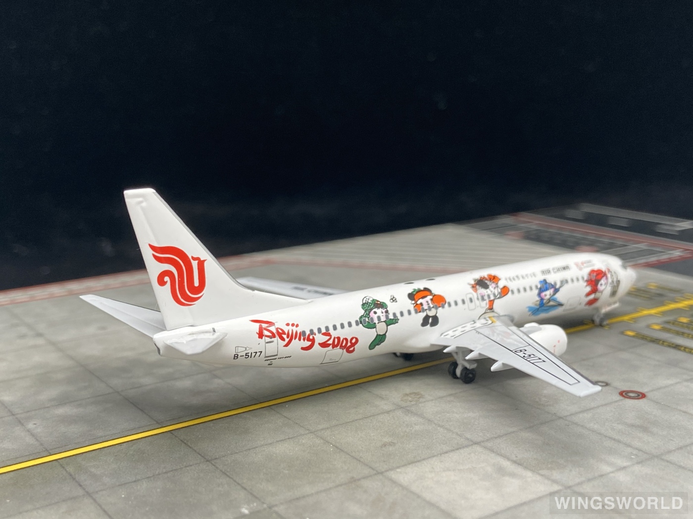 Pandamodel 1:400 PMB5177 Air China 中国国际航空 Boeing 737-800 B-5177