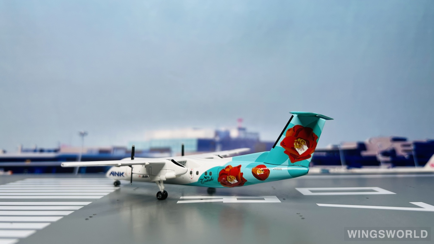Hogan 1:200 DH28016 ANA 全日空 Bombardier Dash 8-300 JA801K
