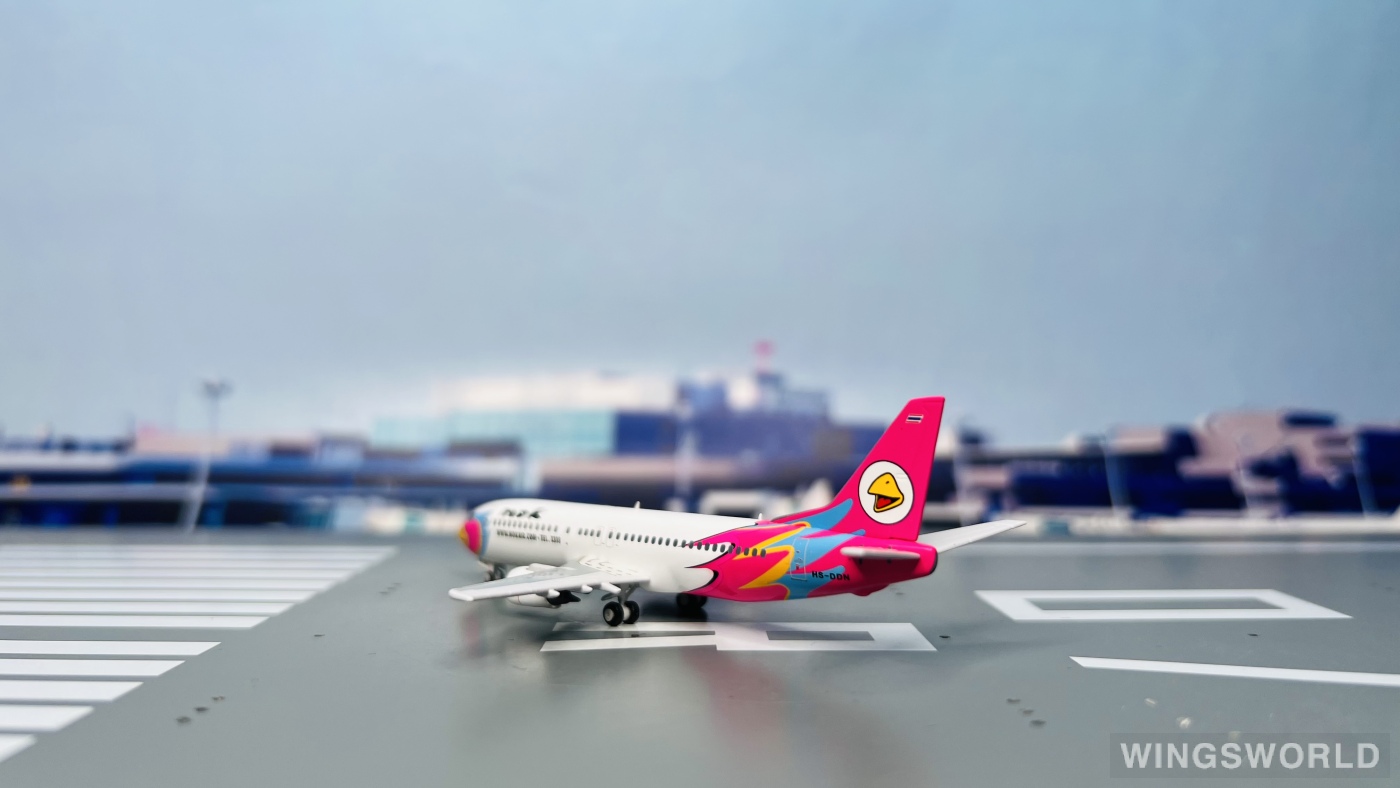 Pandamodel 1:400 M4DD734A Nok Air 皇雀航空 Boeing 737-400 HS-DDN