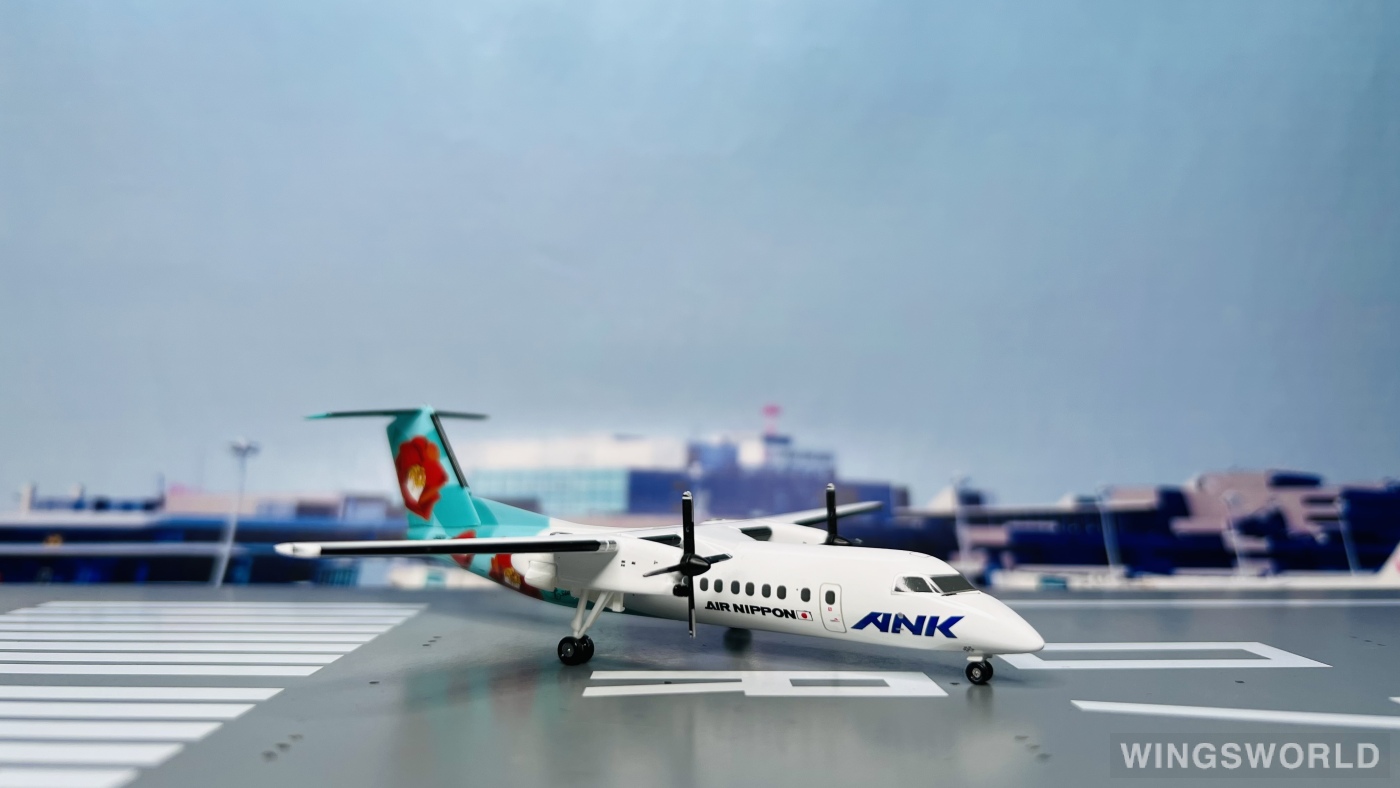 Hogan 1:200 DH28016 ANA 全日空 Bombardier Dash 8-300 JA801K