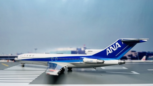 EW2722002 ANA 全日空Boeing 727-200 JA8355 JC Wings 1:200 -飞机模型世界