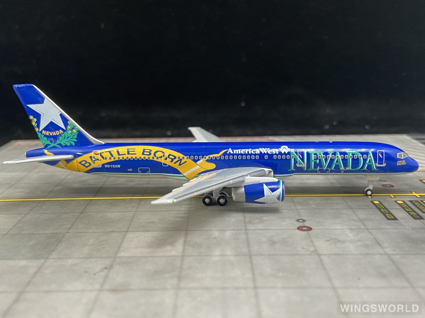 Geminijets 1:400 GJAWE252 America West Airlines 美西航空 Boeing 757-200 N915AW