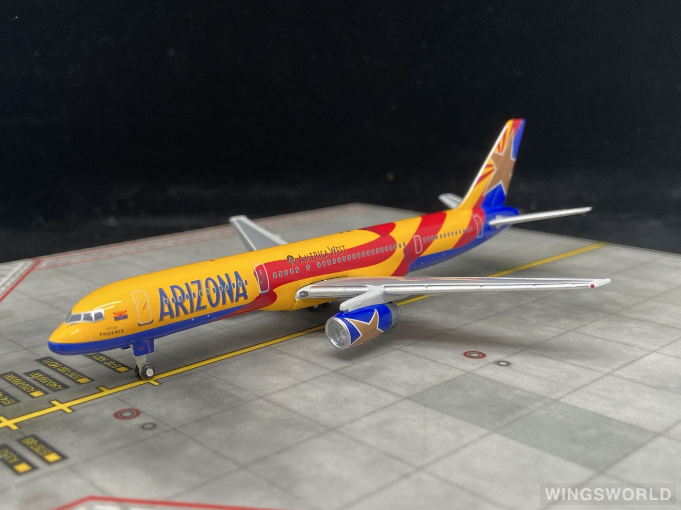 Geminijets 1:400 GJAWE492 America West Airlines 美西航空 Boeing 757-200 N901AW