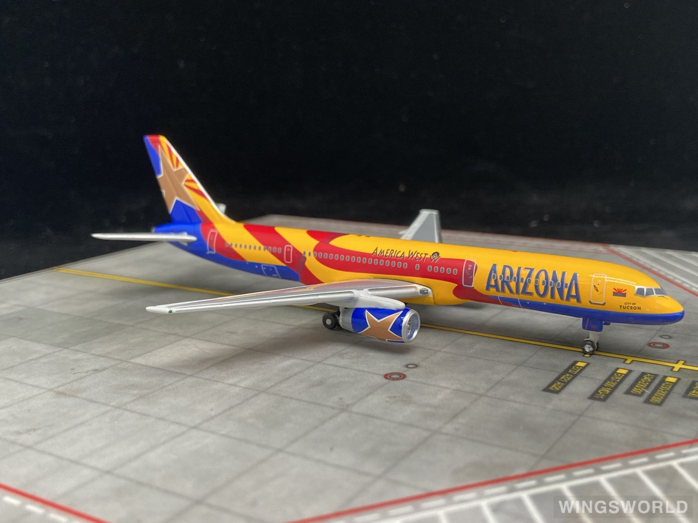 Geminijets 1:400 GJAWE492 America West Airlines 美西航空 Boeing 757-200 N901AW