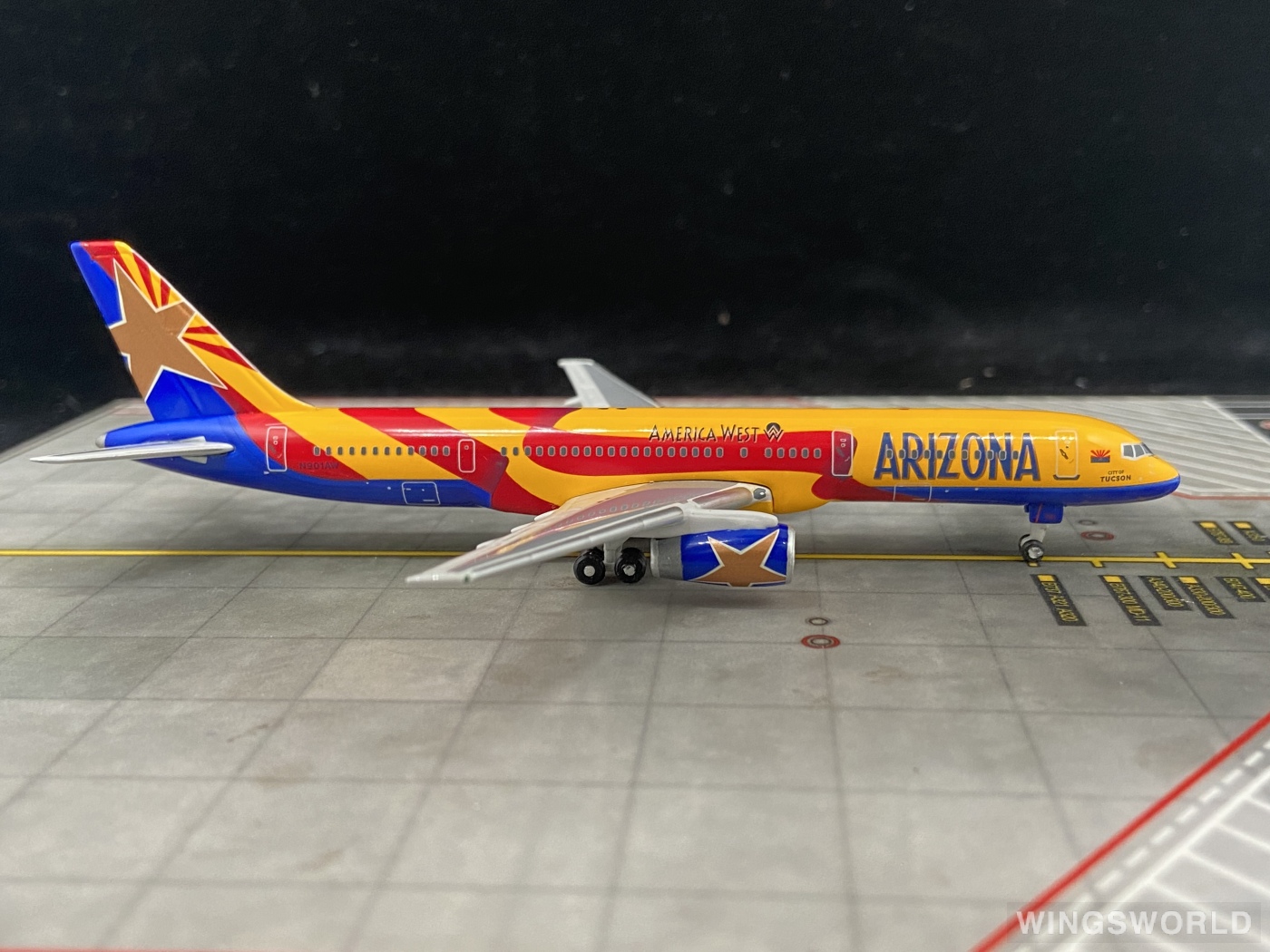 Geminijets 1:400 GJAWE492 America West Airlines 美西航空 Boeing 757-200 N901AW