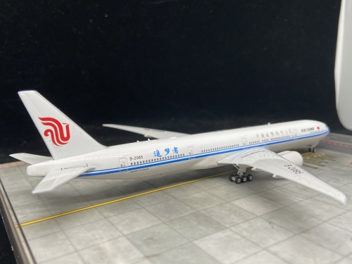 AIRCHINA 中国国際航空 B777-300ER Phoenix 1/400 1:400 Phoenix Air China B777-300ER Passenger Airplane