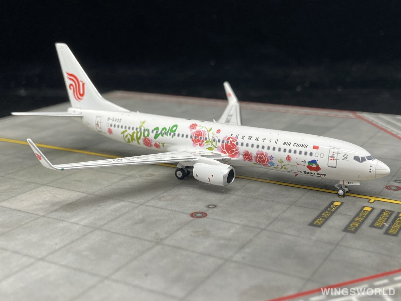 NGmodels 1:400 NG58030 Air China 中国国际航空 Boeing 737-800 B-5425