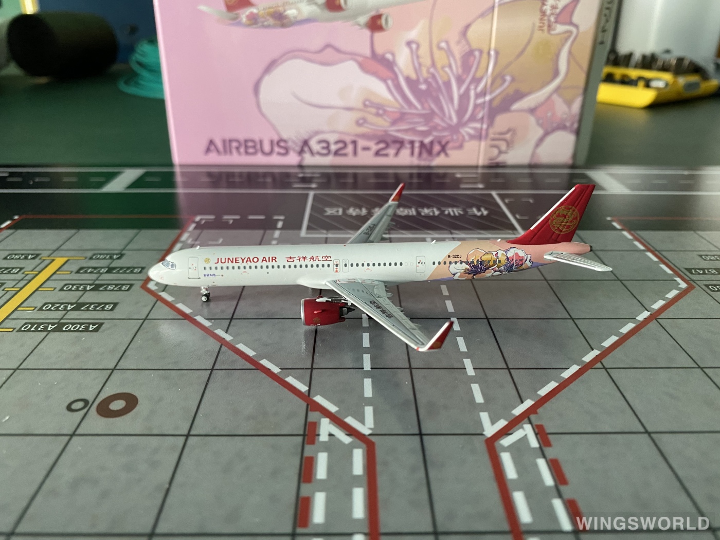 HYJLwings 1:400 HY210085 Juneyao Airlines 吉祥航空 Airbus A321neo B-32CJ