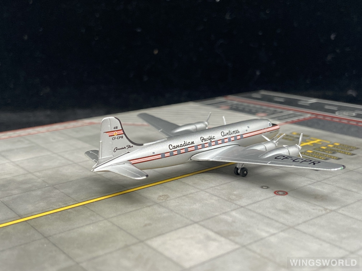 AeroClassics 1:400 ACCFCPR CP Air 加拿大太平洋航空 Douglas DC-4 CF-CPR