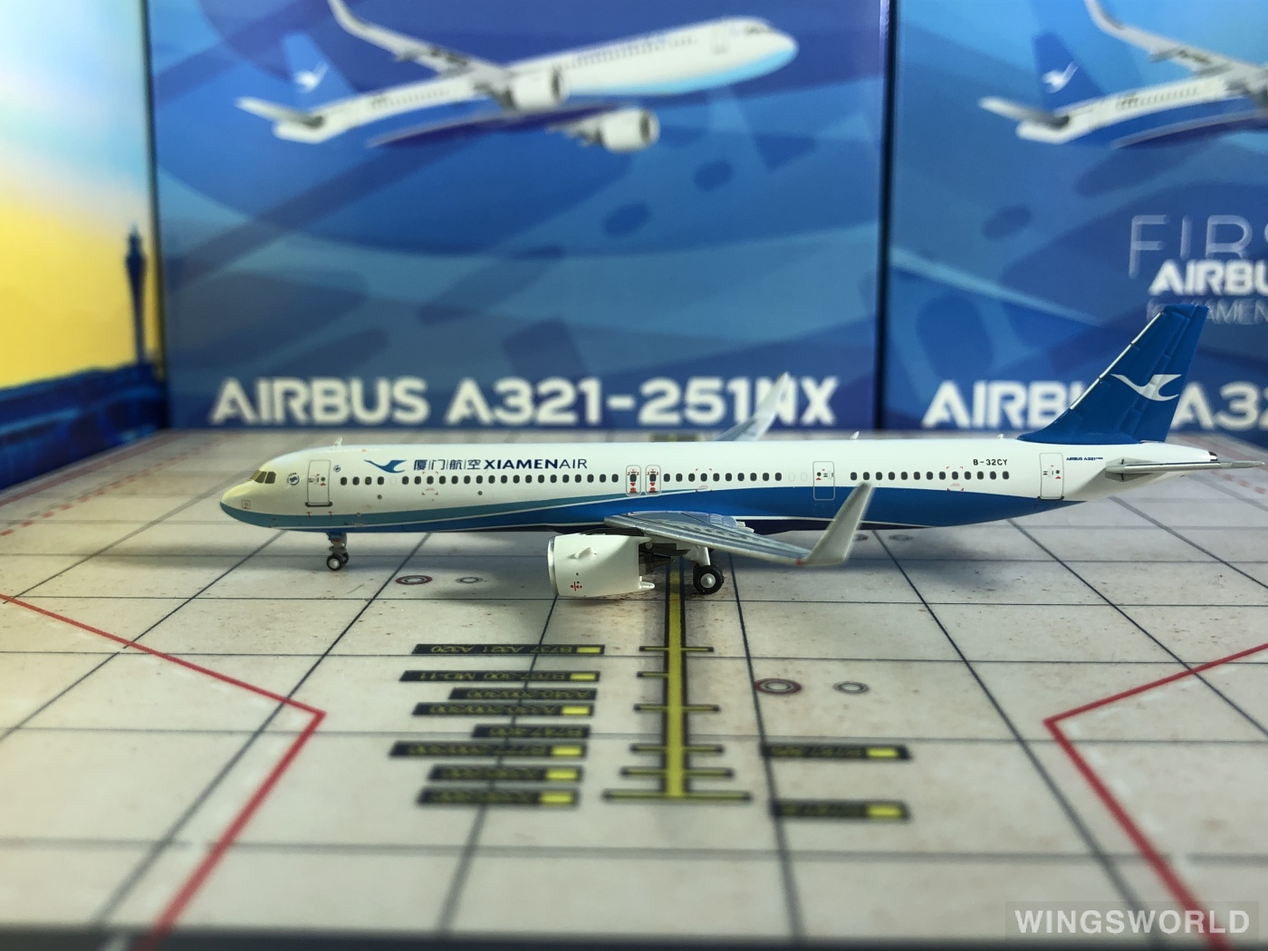 HYJLwings 1:400 HY210089 XiamenAir 厦门航空 Airbus A321neo B-32CY