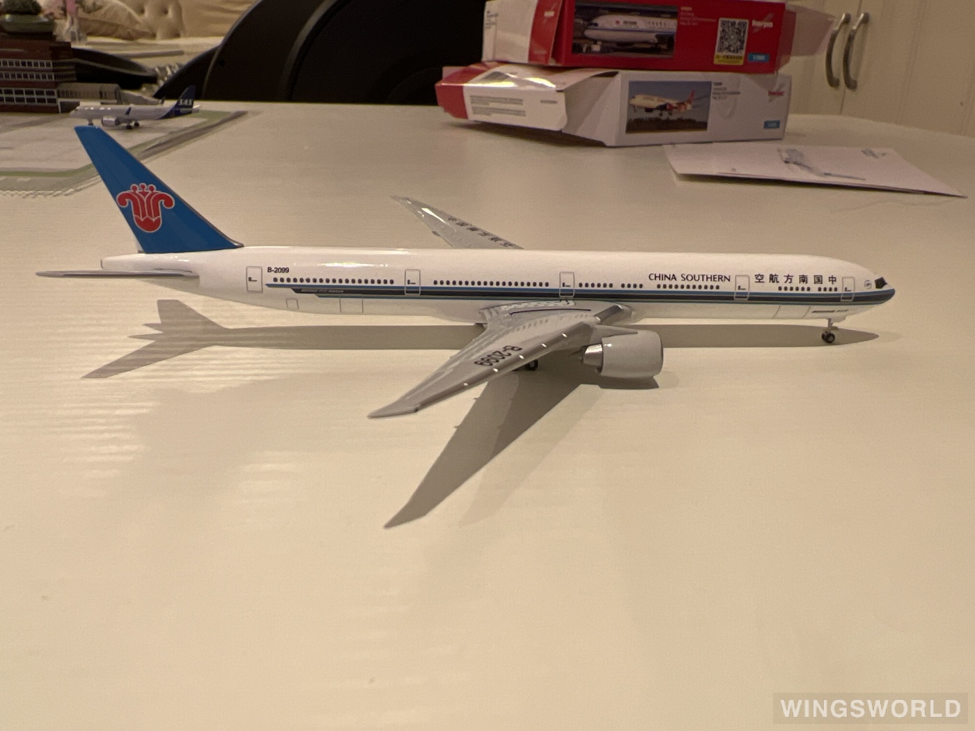 Herpa 1:500 526791 China Southern 中国南方航空 Boeing 777-300 B-2099