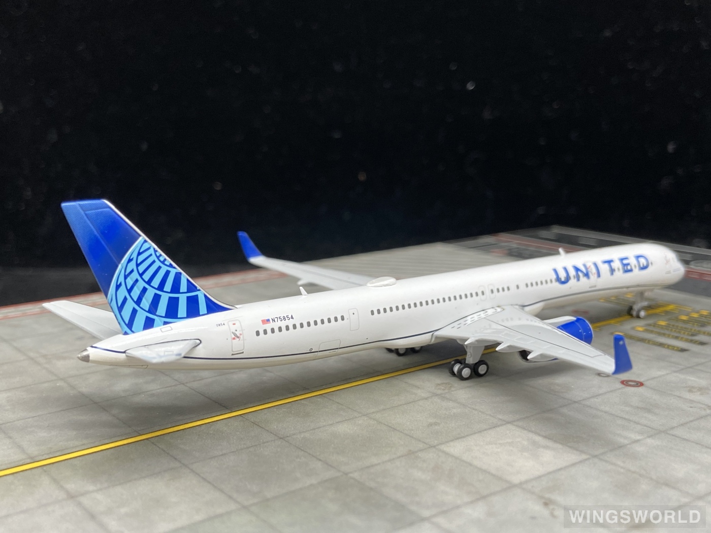 Geminijets 1:400 GJUAL2092 United Airlines 美国联合航空 Boeing 757-300 N75854