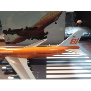 Braniff 布兰尼夫国际航空 Boeing 747-100 N501BN  55085 Dragon Models 1:400