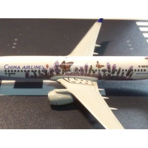 China Airlines 中华航空 Boeing 737-800 B-18610 薰衣草涂装，盒内附赠一瓶薰衣草，台湾飞机馆定制 55985 Dragon Models 1:400