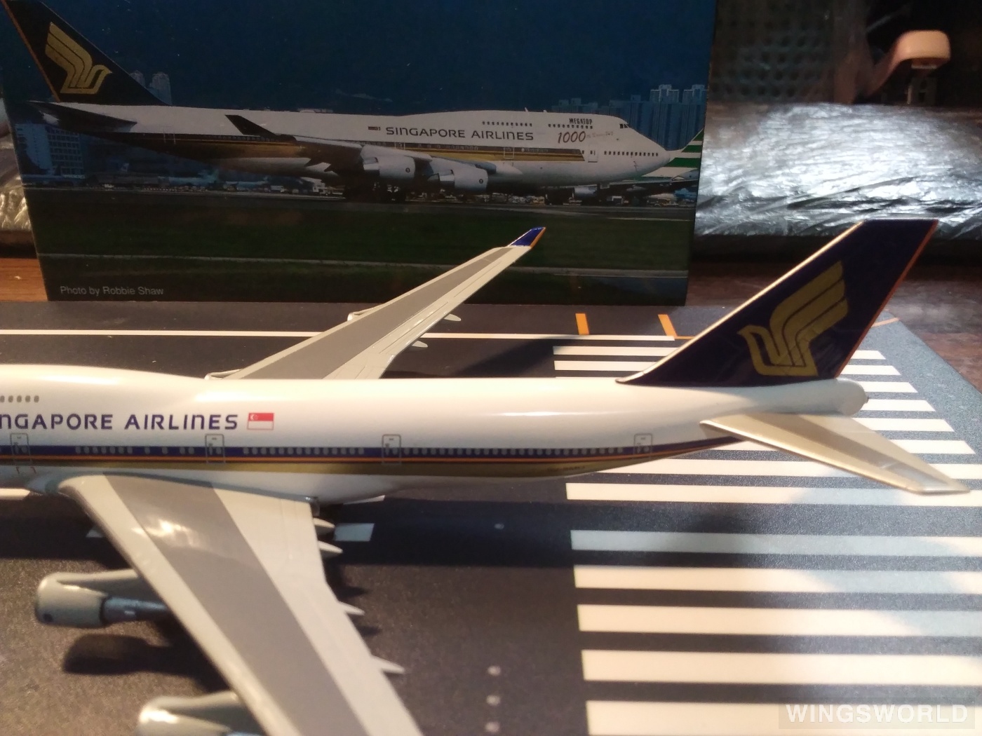 Dragon Models 1:400 55073 Singapore Airlines 新加坡航空 Boeing 747-400 9V-SMU