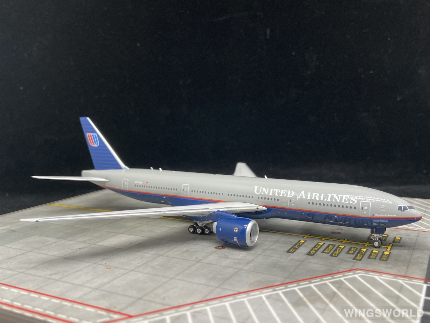 Phoenix 1:400 PH04508 United Airlines 美国联合航空 Boeing 777-200 N777UA