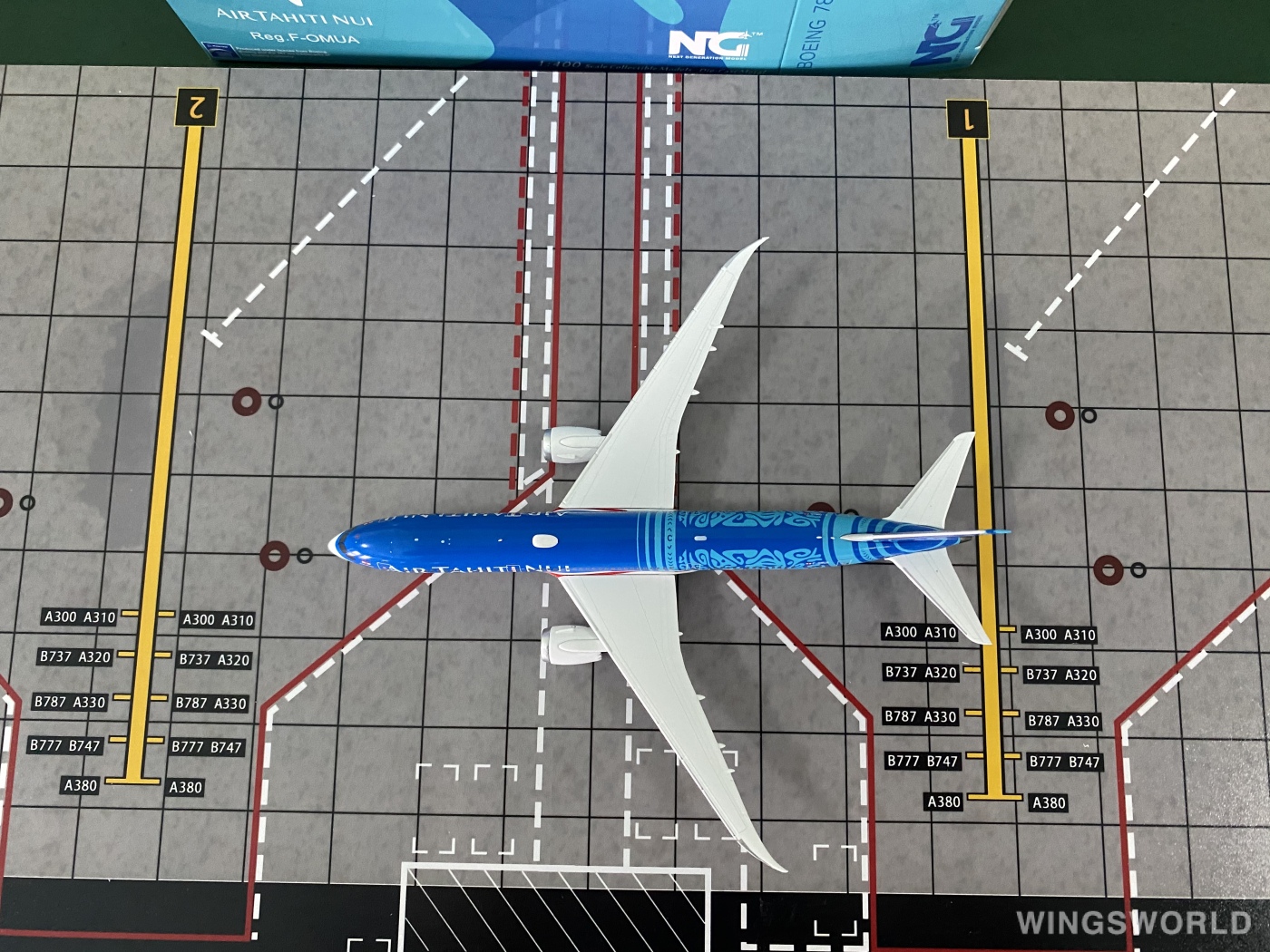 NGmodels 1:400 NG55102 Air Tahiti Nui 大溪地航空 Boeing 787-9 F-OMUA