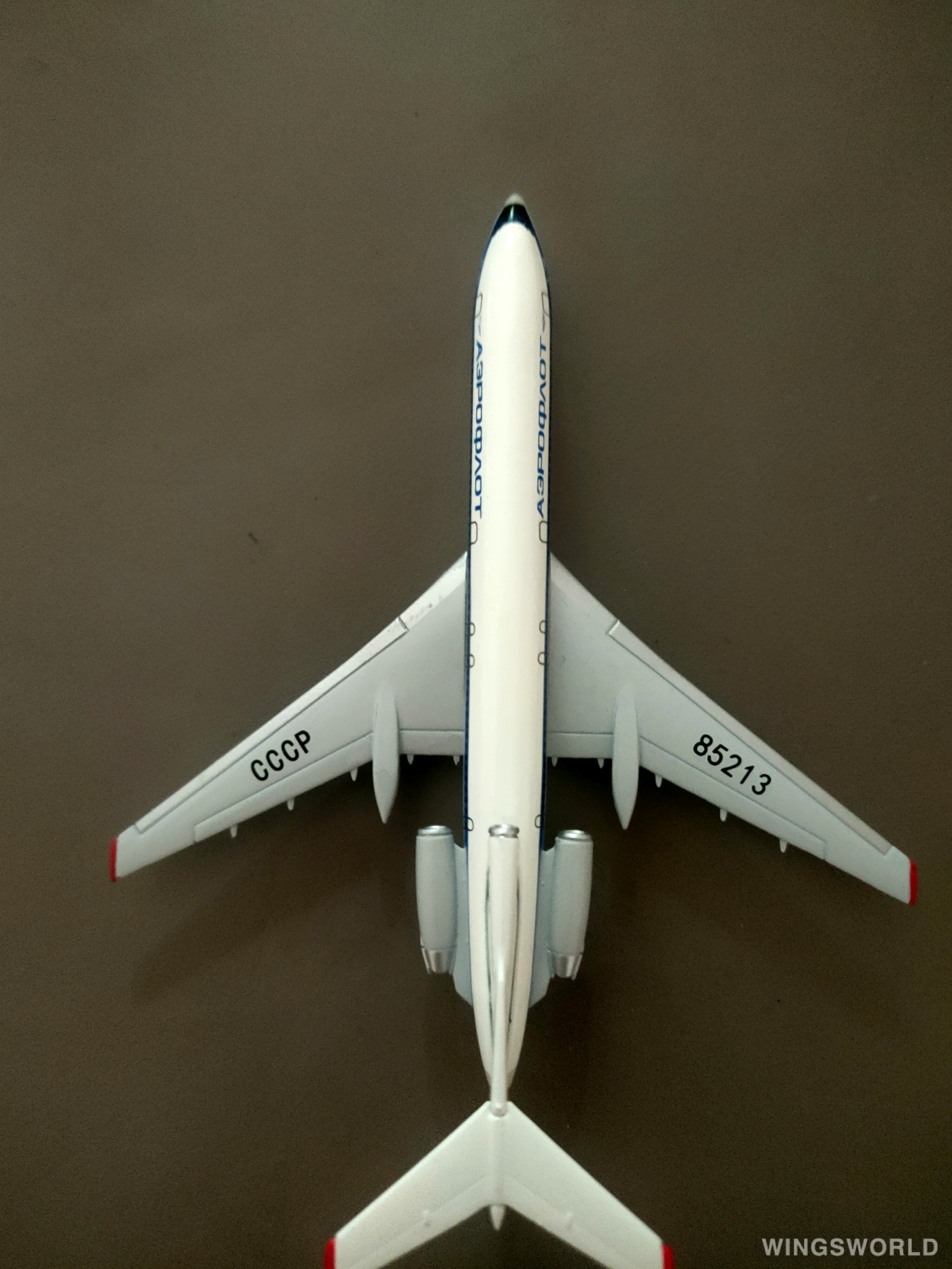 DeAGOSTINI 1:400 AFC002 Aeroflot 俄罗斯航空 Tupolev Tu-154 CCCP-85213