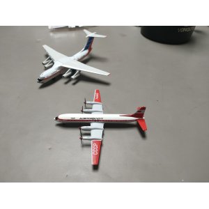 Aeroflot 俄罗斯航空 Ilyushin Il-18 CCCP-74449  AFC001 DeAGOSTINI 1:400