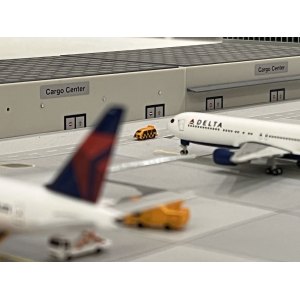 Delta Air Lines 达美航空 Boeing 767-300 N178DZ  535335 Herpa 1:500