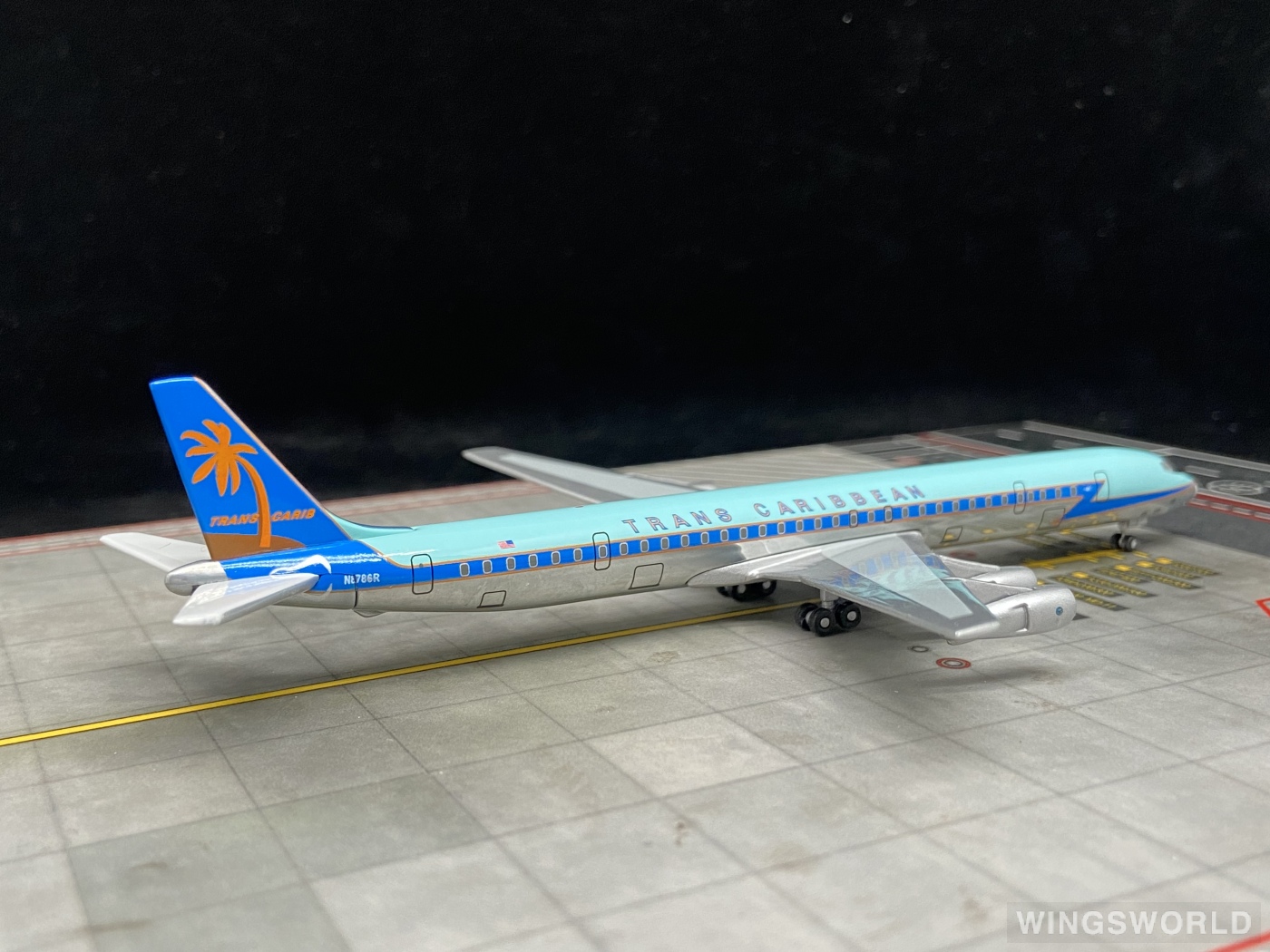 Geminijets 1:400 GJTCA096 Trans Caribbean Airways Douglas DC-8 N8786R
