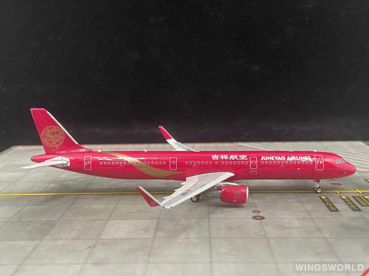 Phoenix 1:400 PH10868 Juneyao Airlines 吉祥航空 Airbus A321 B-1808