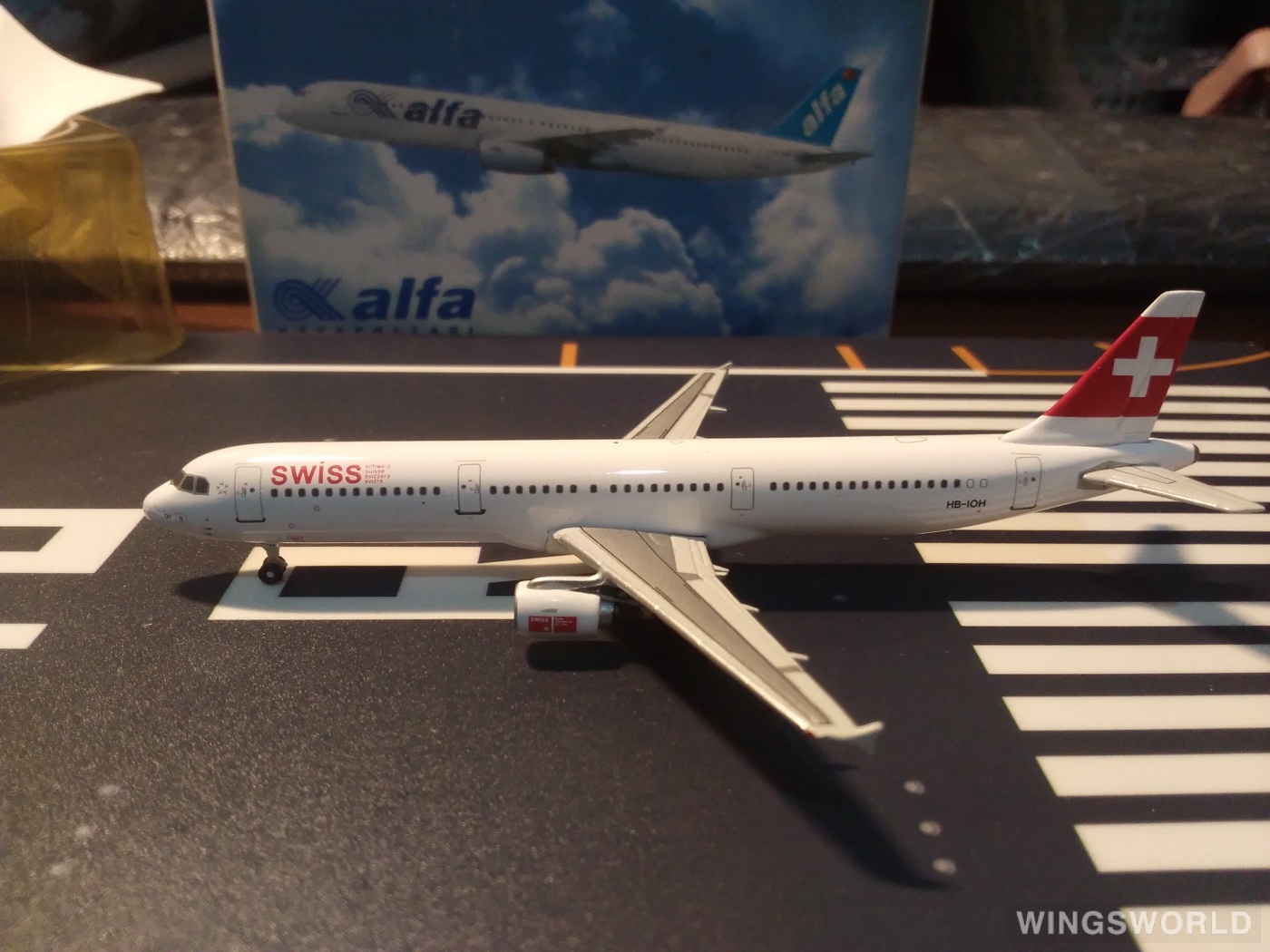 Phoenix 1:400 PH10137 Swiss 瑞士国际航空 Airbus A321 HB-IOH