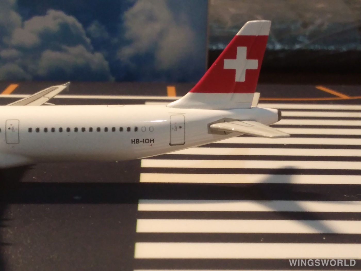 Phoenix 1:400 PH10137 Swiss 瑞士国际航空 Airbus A321 HB-IOH