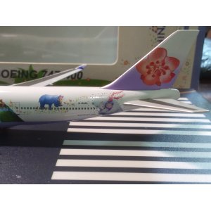 China Airlines 中华航空 Boeing 747-400 B-18203 1997s colors. 