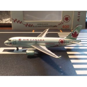 Air Canada 加拿大航空 Airbus A319 G-GBIP 2004s colors. With 