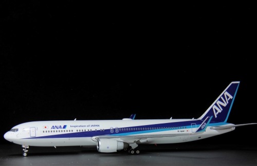 Phoenix 1:400 Boeing 767-300 ANA 全日空PH04213 JA627A 的相册