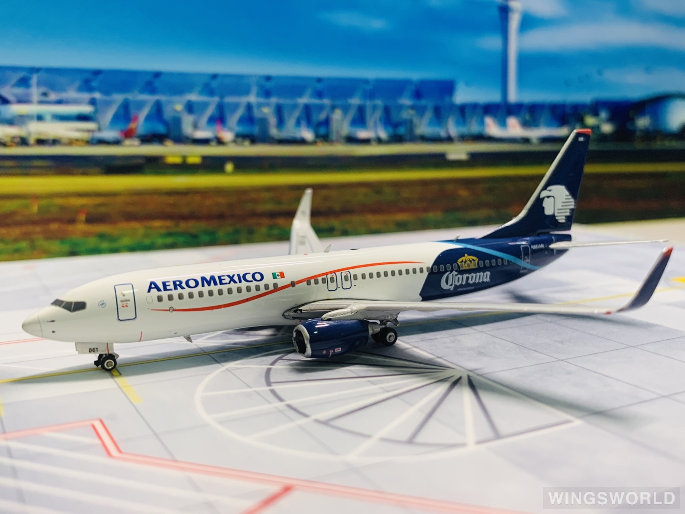 Phoenix 1:400 PH04158 Aeroméxico 墨西哥国际航空 Boeing 737-800 N861AM