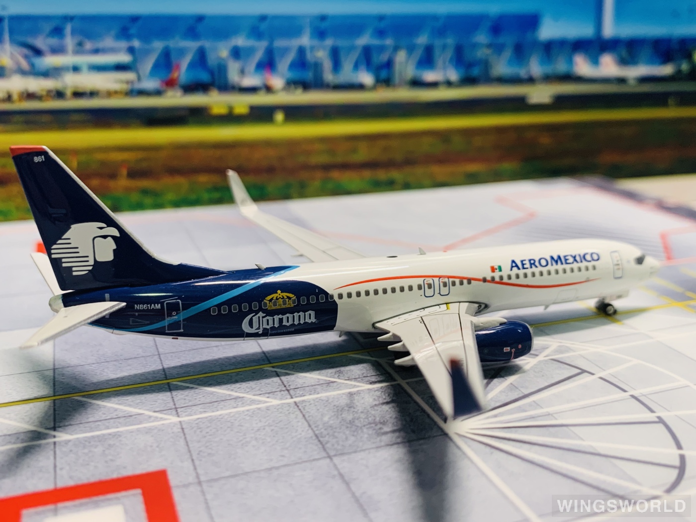 Phoenix 1:400 PH04158 Aeroméxico 墨西哥国际航空 Boeing 737-800 N861AM