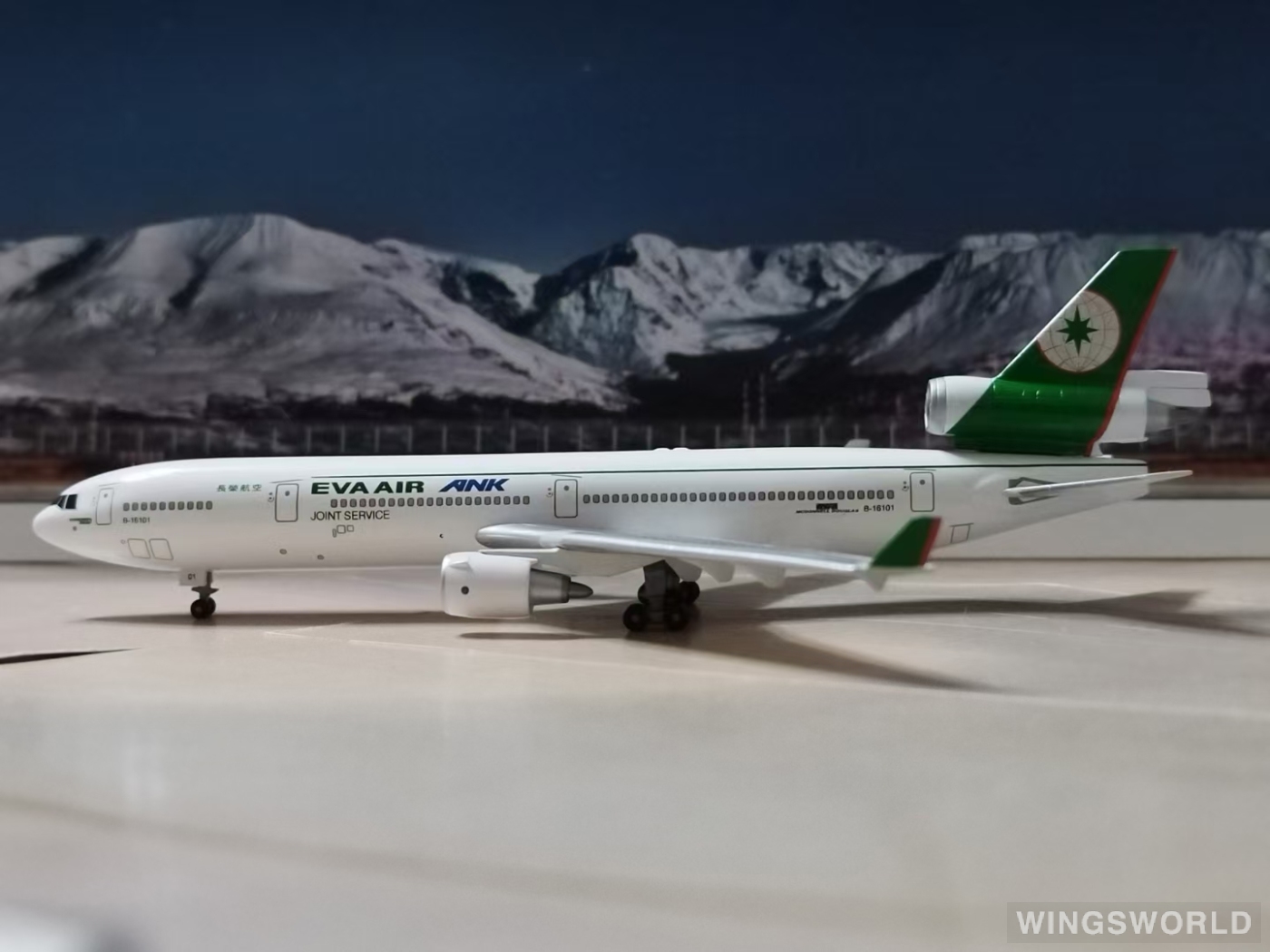 Jet-X 1:400 JXM115 EVA Air 长荣航空 McDonnell Douglas MD-11 B-16101