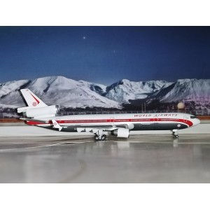 World Airways McDonnell Douglas MD-11 N803DE 复古 GJWOA599 Geminijets 1:400