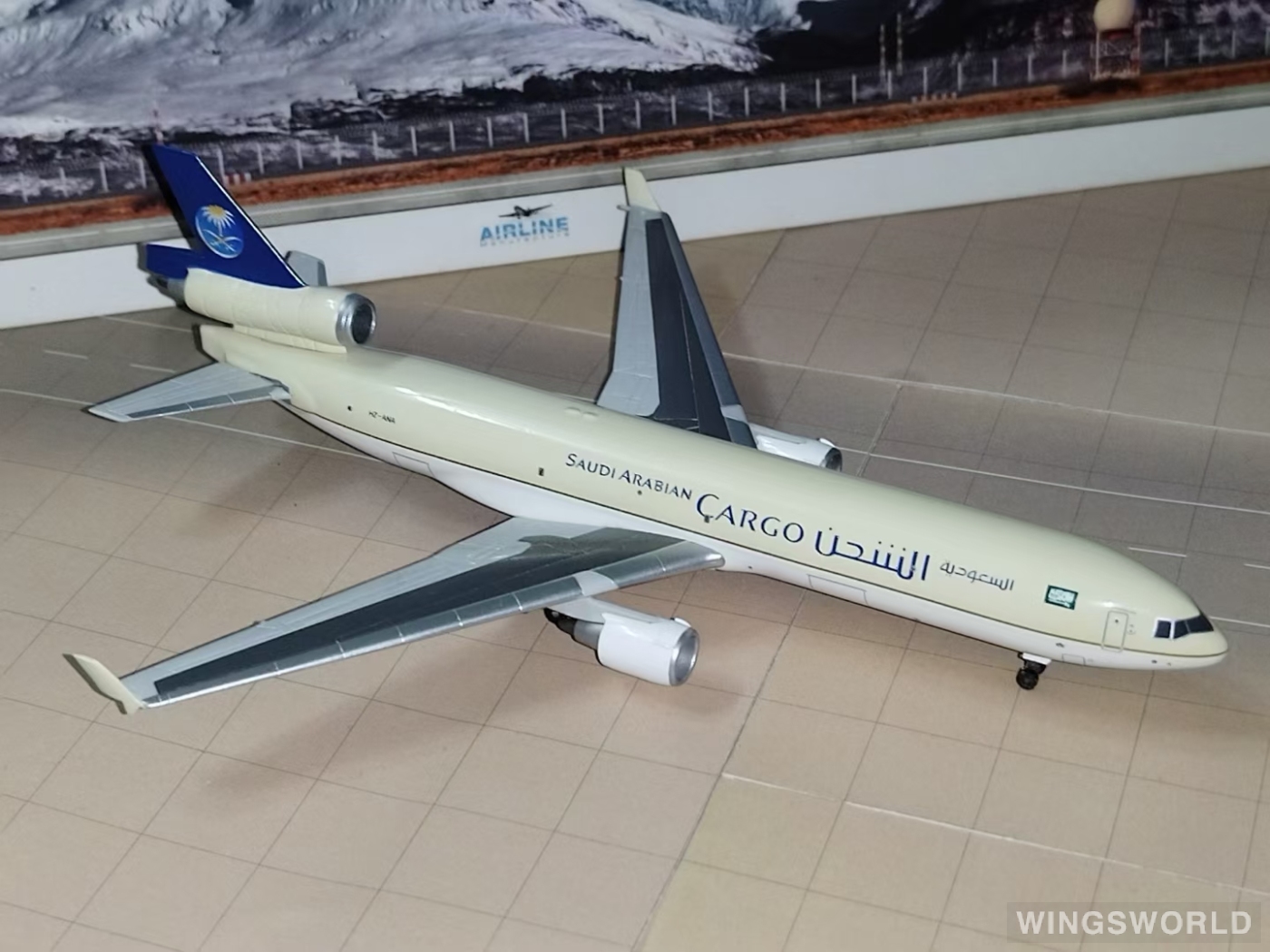 Jet-X 1:400 JX089 Saudia 沙特阿拉伯航空 McDonnell Douglas MD-11 HZ-ANA