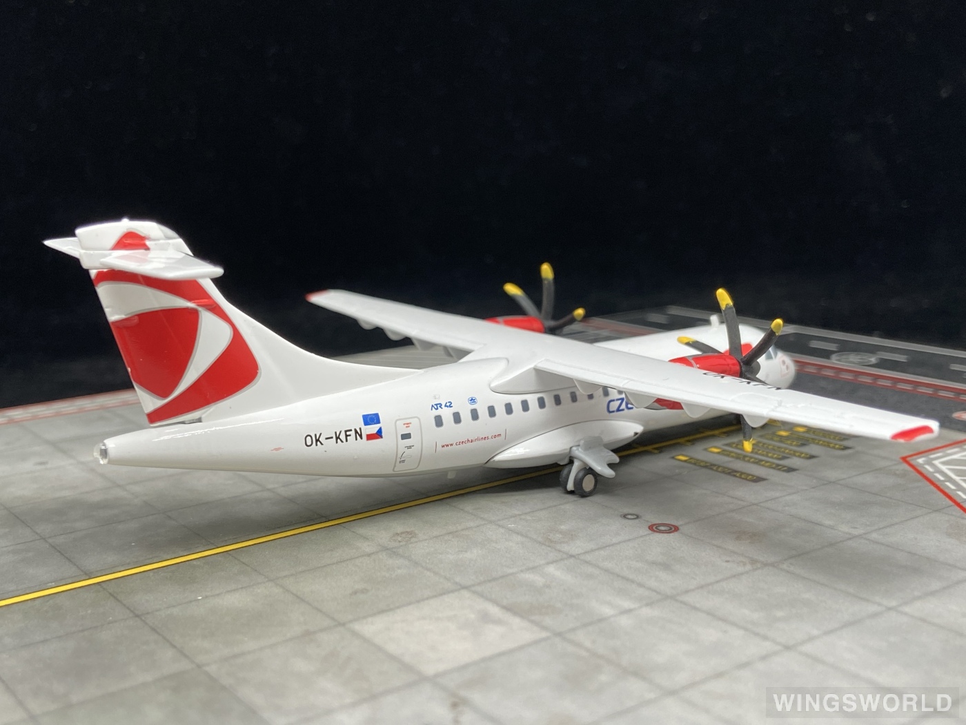 Herpa 1:200 559256 Czech Airlines 捷克航空 ATR 42 OK-KFN