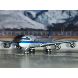 Arrow Air Douglas DC-8 N919JW  GJAPW837 Geminijets 1:400