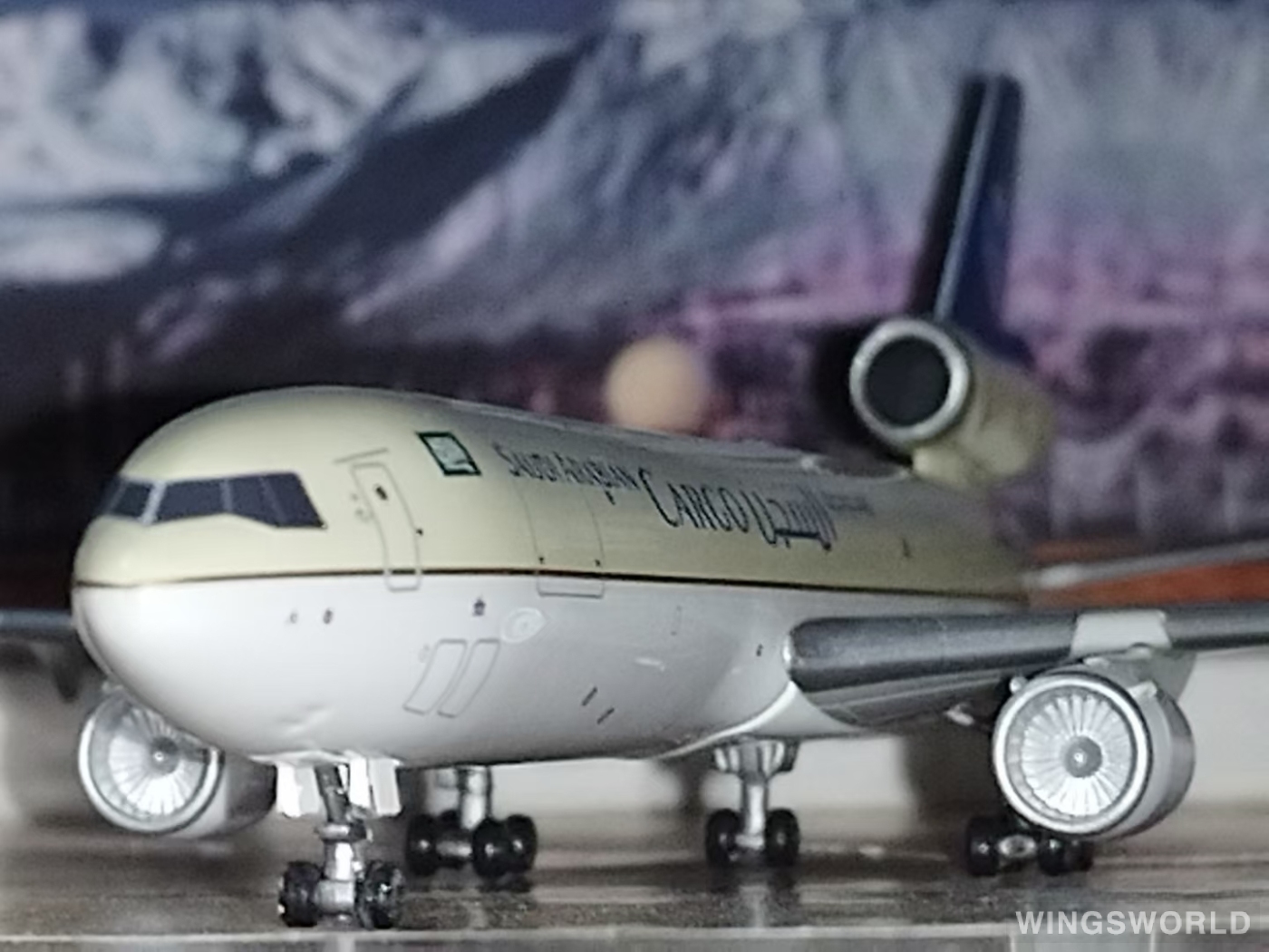Jet-X 1:400 JX089 Saudia 沙特阿拉伯航空 McDonnell Douglas MD-11 HZ-ANA