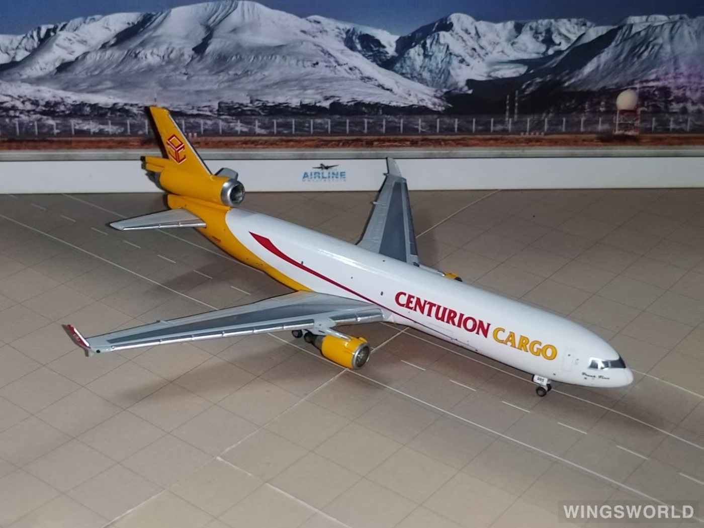 Geminijets 1:400 GJCWC1148 Centurion Air Cargo 圣图伦货运航空 McDonnell Douglas MD-11 N985AR