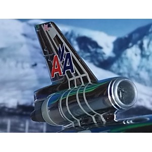 American Airlines 美国航空 McDonnell Douglas DC-10 N137AA 1980s colors. Polished fuselage. 55165 Dragon Models 1:400