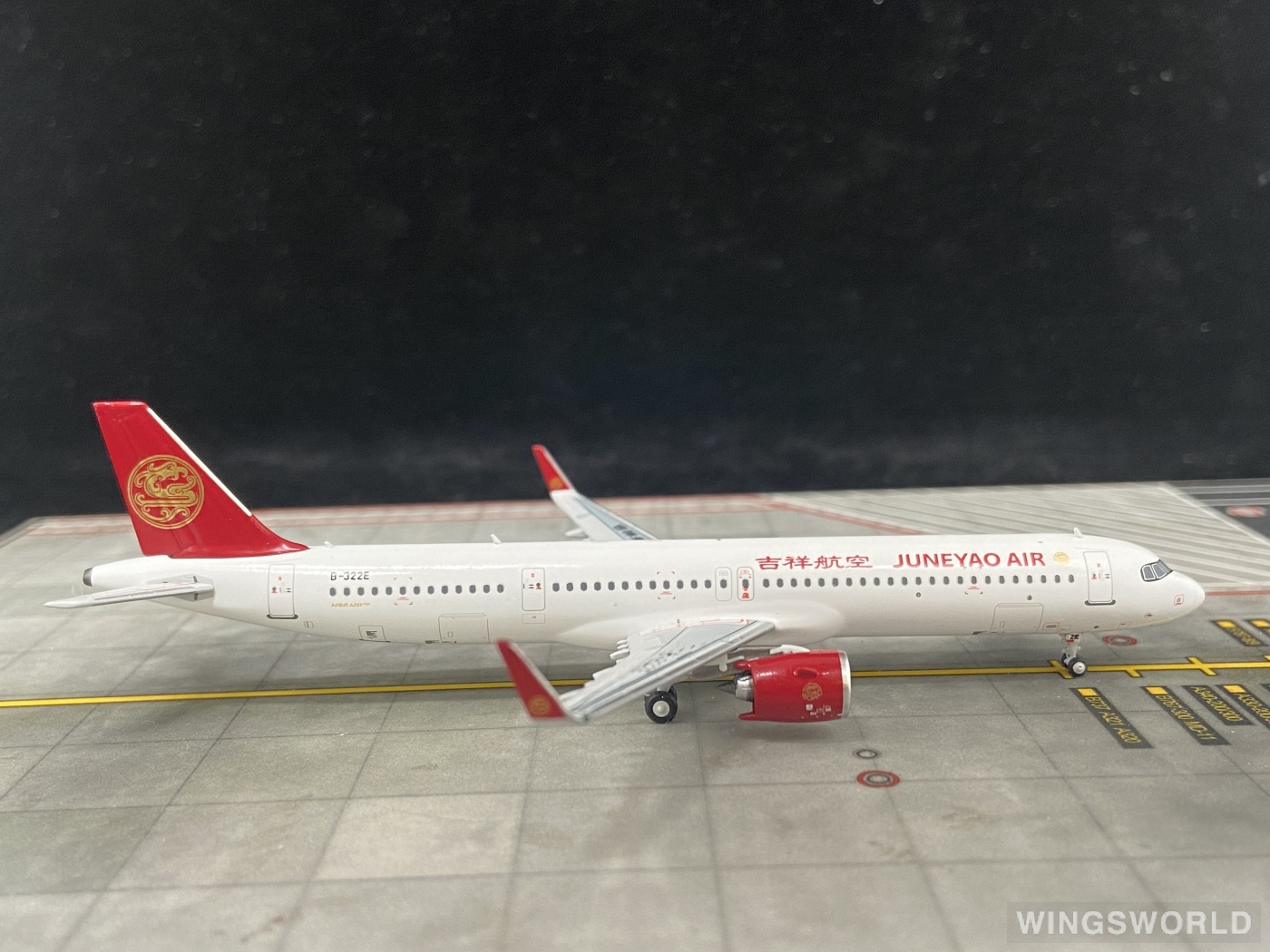 HYJLwings 1:400 HY210083 Juneyao Airlines 吉祥航空 Airbus A321neo B-322E